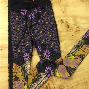 THE UPSIDE sport leggings, size XS